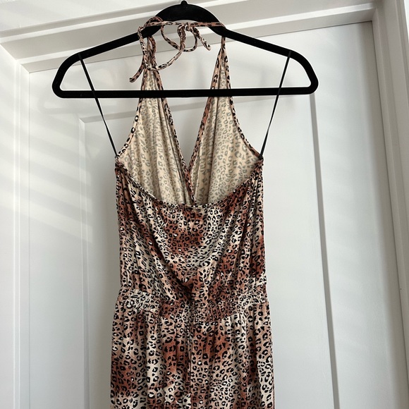 Express animal leopard cheetah print surplice halter jumpsuit- NWOT - Picture 4 of 6